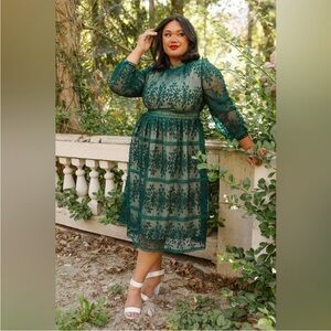 NWT Ivy City Co. Sicily Dark Green Lace Long Sleeve Midi Dress- size Large